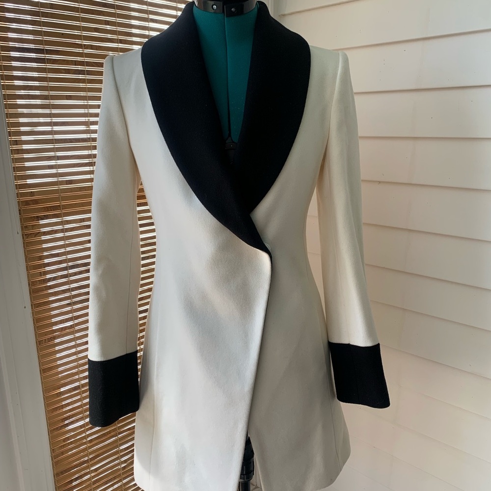 Chic black and white Alice + Olivia wool blend coat, XS